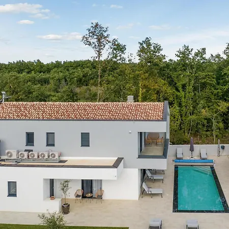 Beautiful Home In Rebici *
