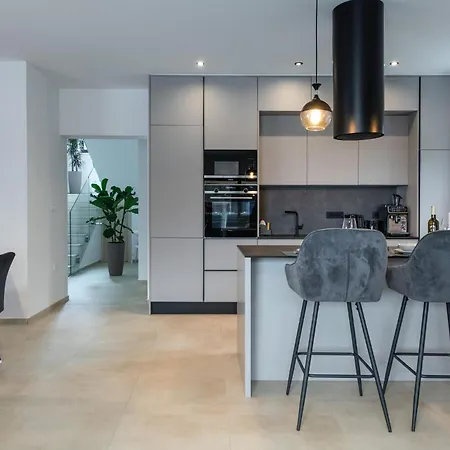 Feriehus Luxurious In Rebici